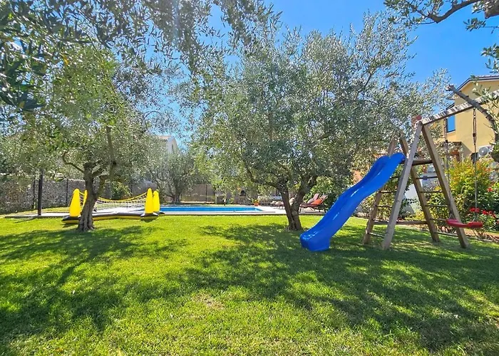 Casa Klara * Buzinija